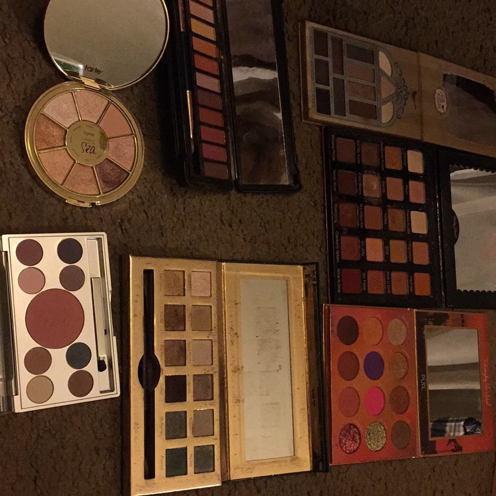 Eye shadow pallets - Picture 2 of 8